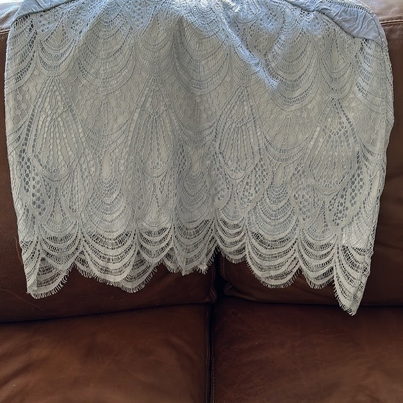 NWT harlyn powder blue lace dress medium - Picture 6 of 7